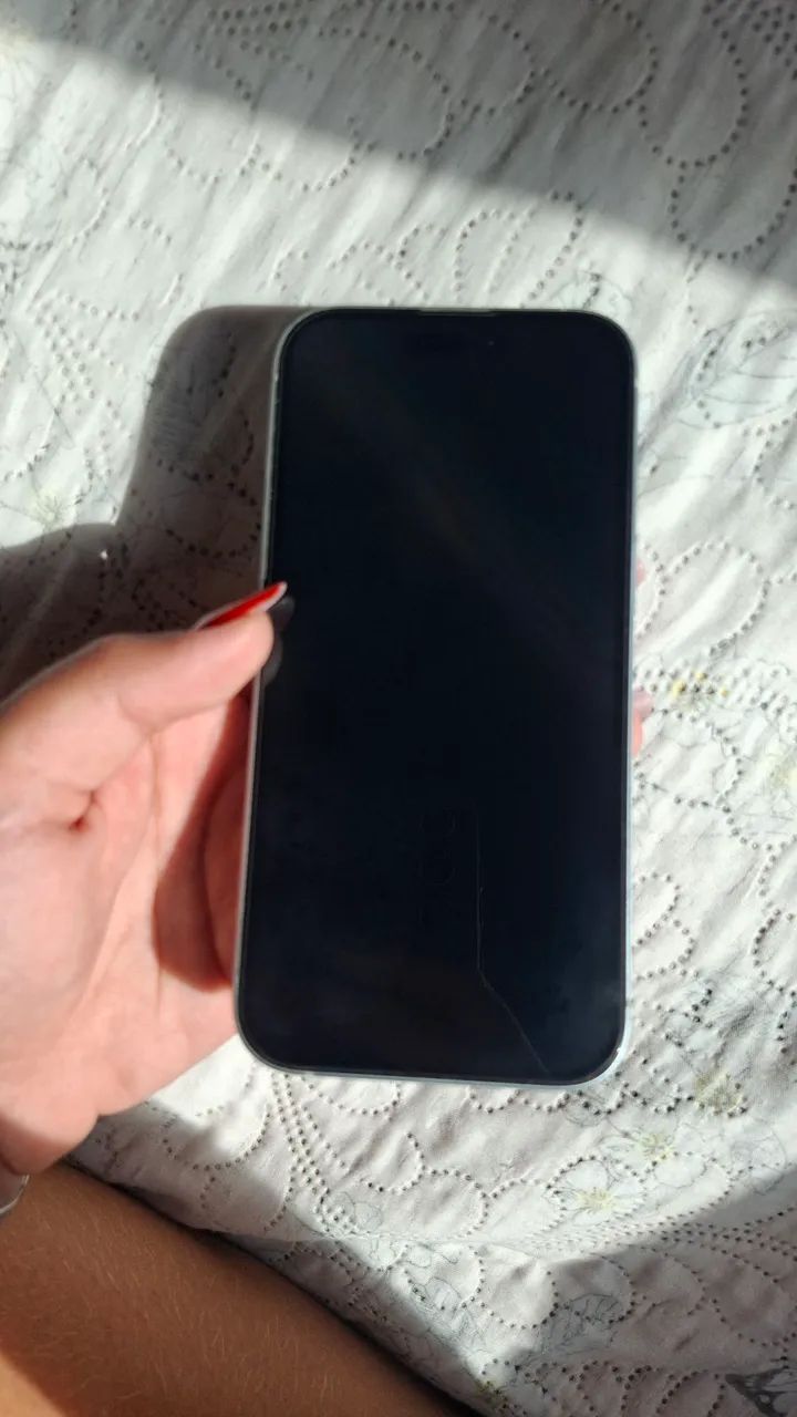 iPhone 15 Azul - extremamente conservado  - Foto 3