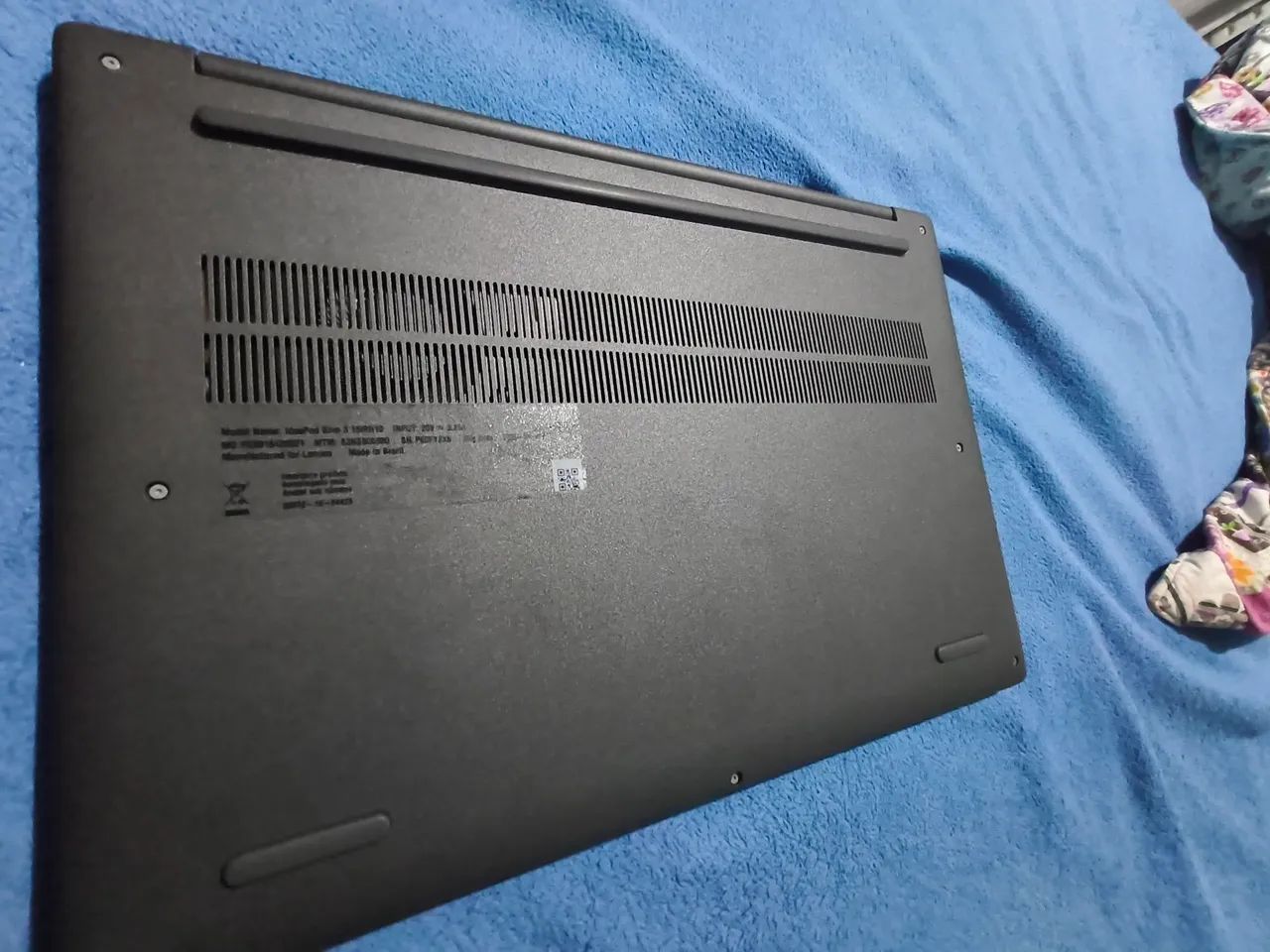 Notebook Lenovo IdeaPad Slim 3 15IRH10 - Foto 4