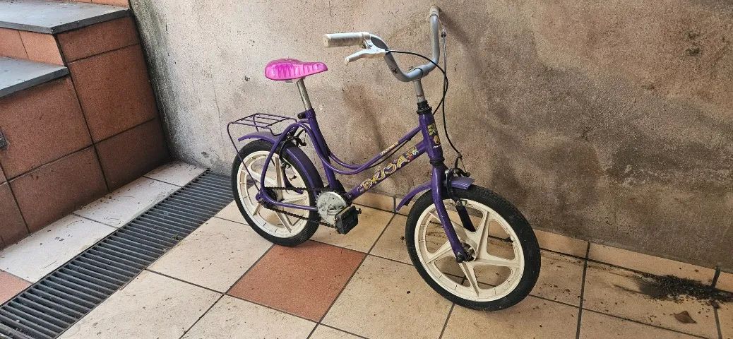 Bicicleta infantil roxa aro 16 Monark com garupa