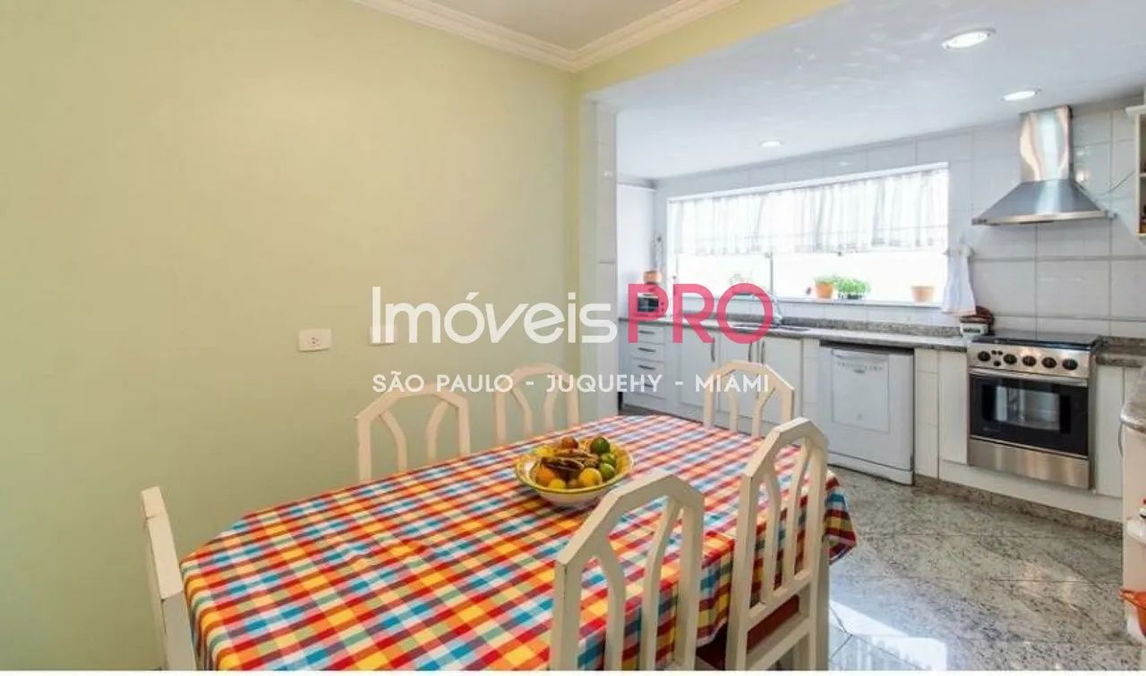 Casa com 4 Quartos e 6 banheiros à Venda. - Foto 5