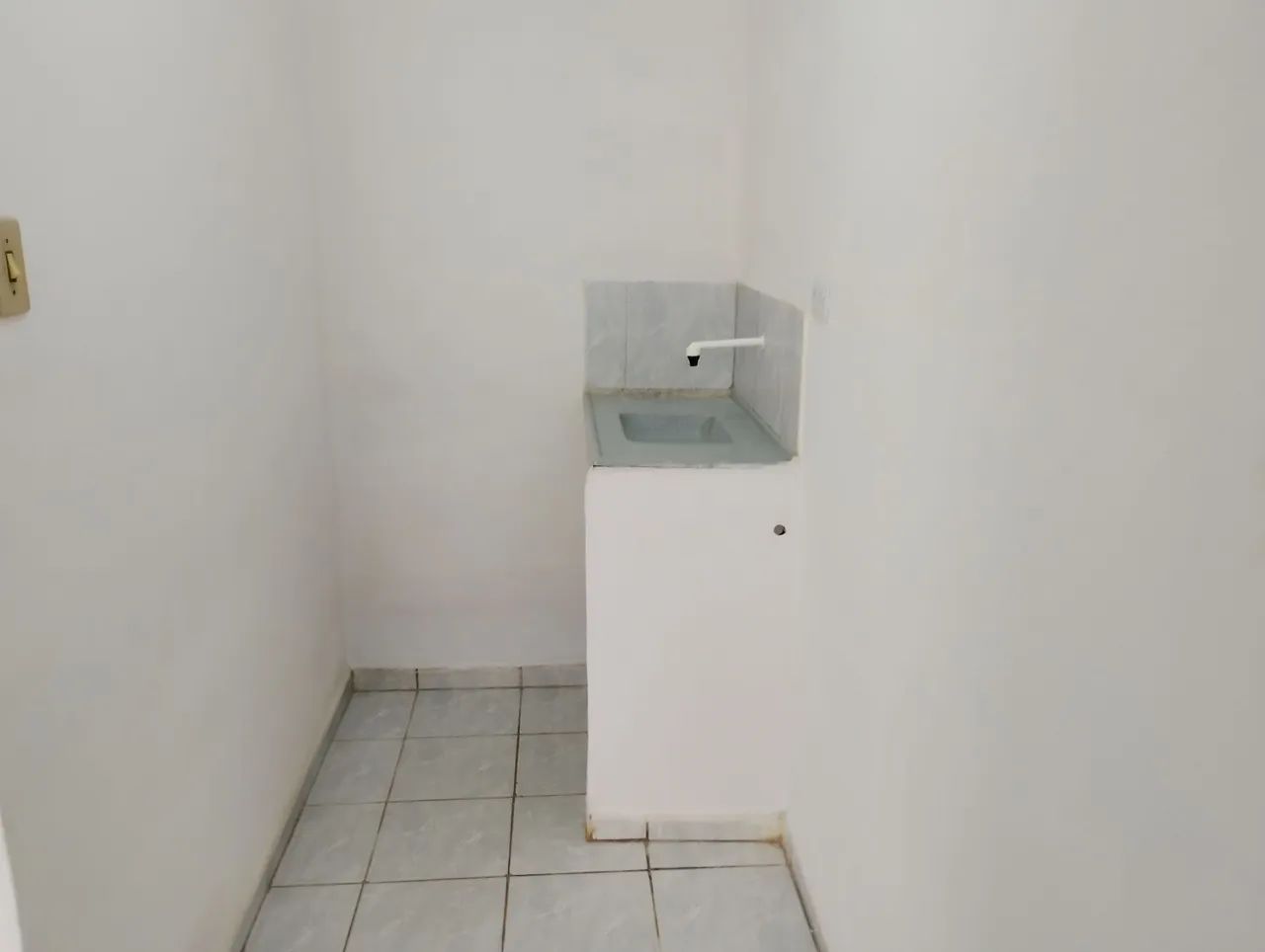 Kit-Net para solteiros(as) sem crianças e sem animais - Foto 4