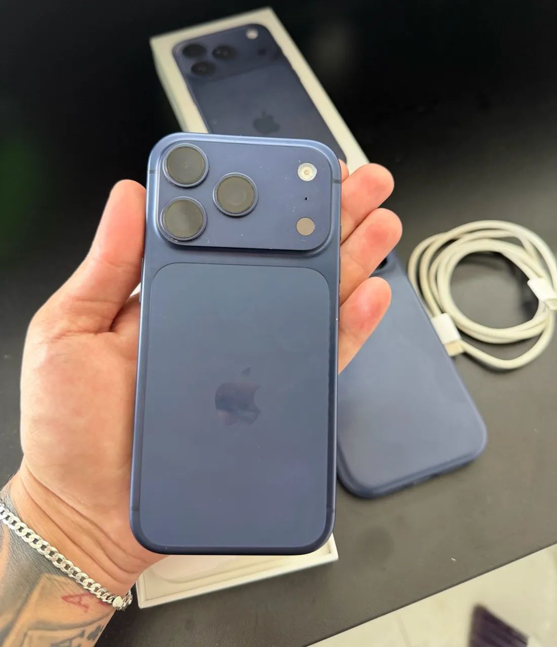 IPHONE 17 pro 256gb azul  - Foto 3