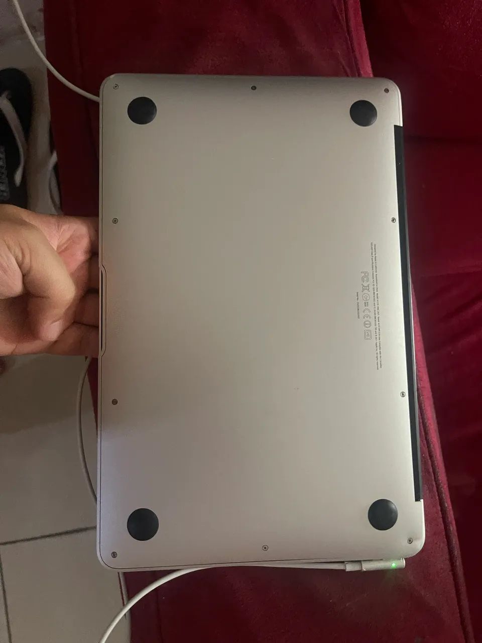 MACBOOK