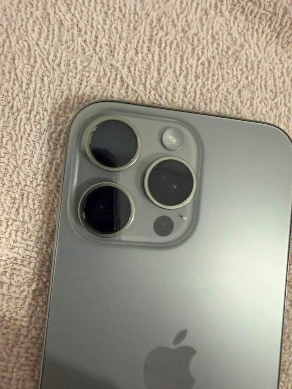 Iphone 16 pro max  - Foto 4