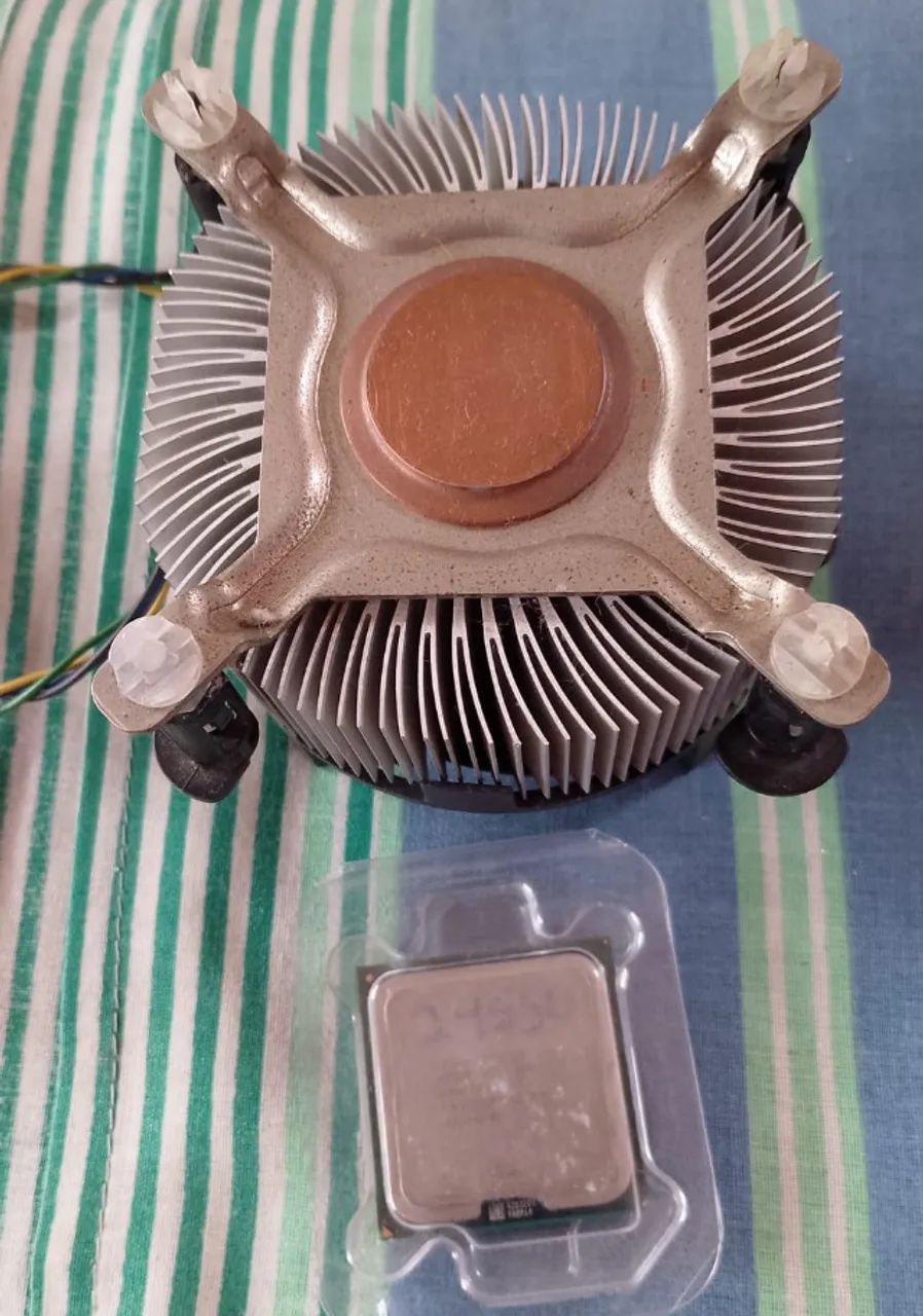 Processador Core 2 Quad Q9550 com Cooler - Foto 2