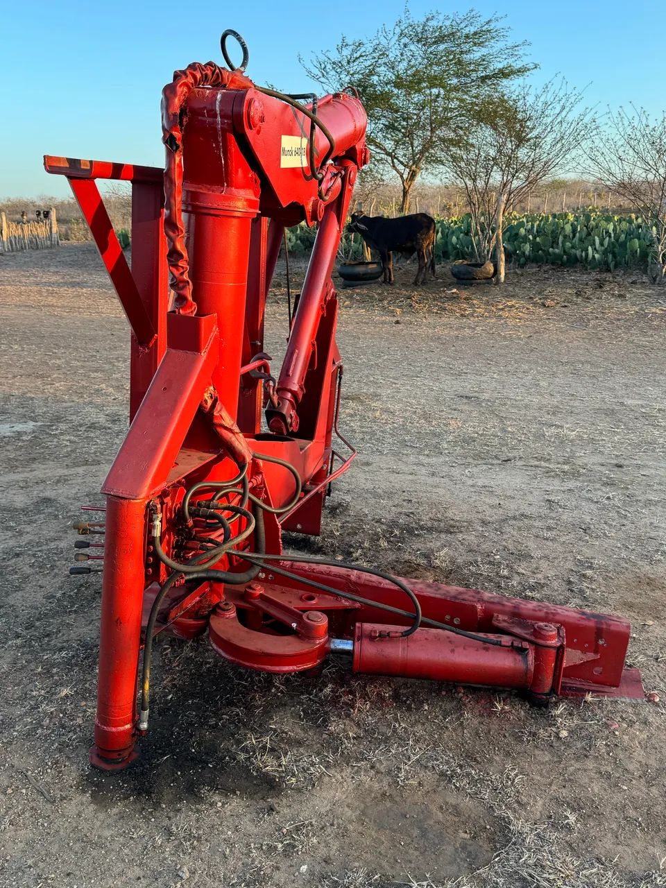 Munck para 04 toneladas  - Foto 6