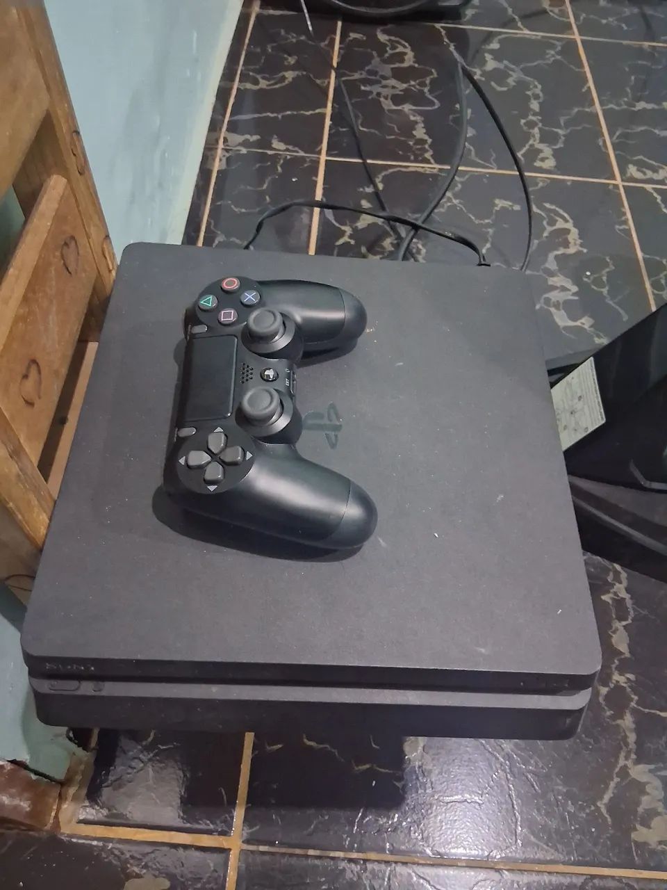 Ps4 slim 