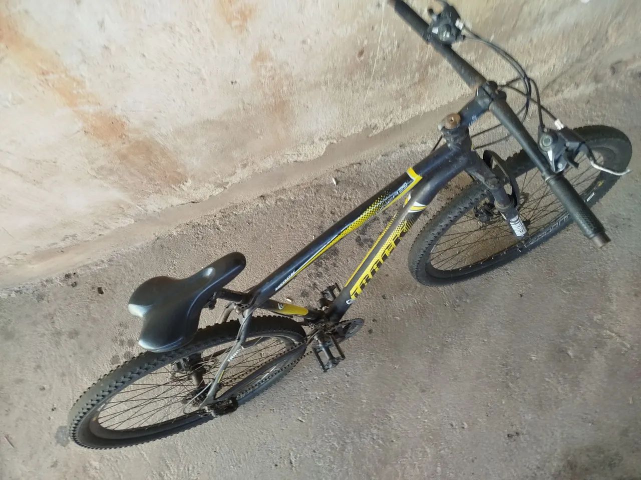 Bike usada aro 29 com defeito na marcha - Foto 2