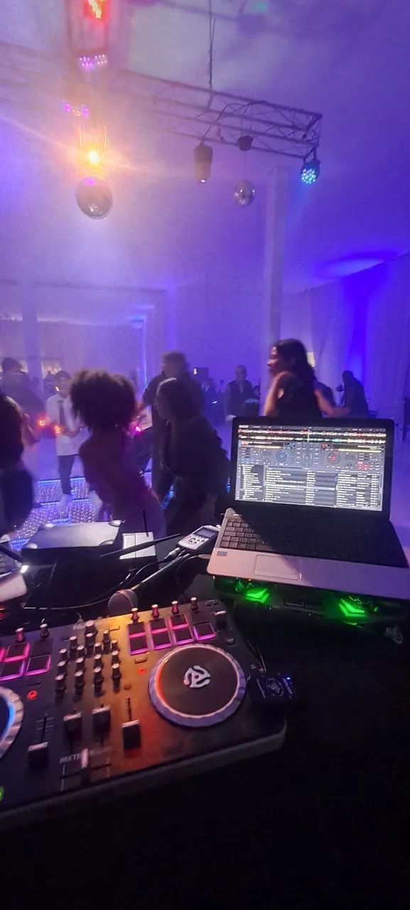 Som, jogo de luz, piso de led e dj - Foto 3