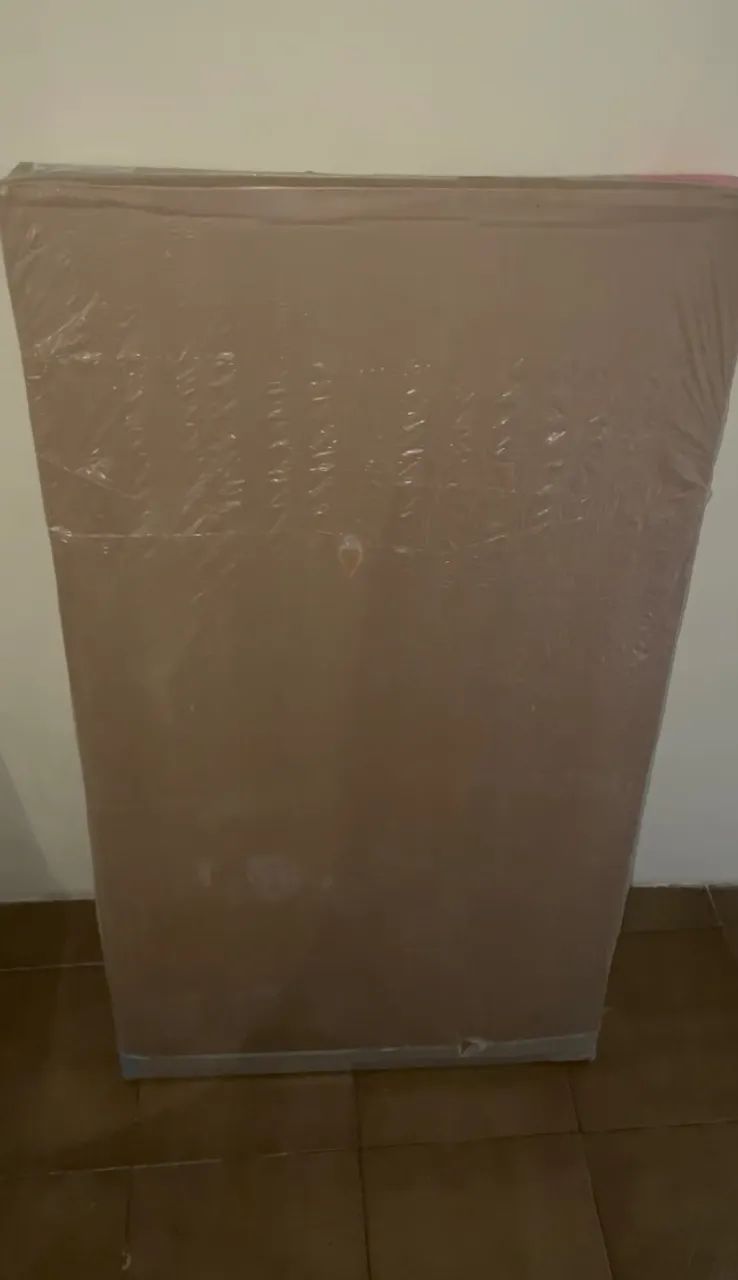 Berço e cômoda 
