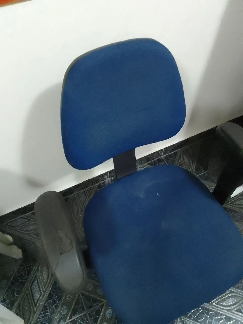 Cadeira de Escritório com Rodinhas.  - Foto 2