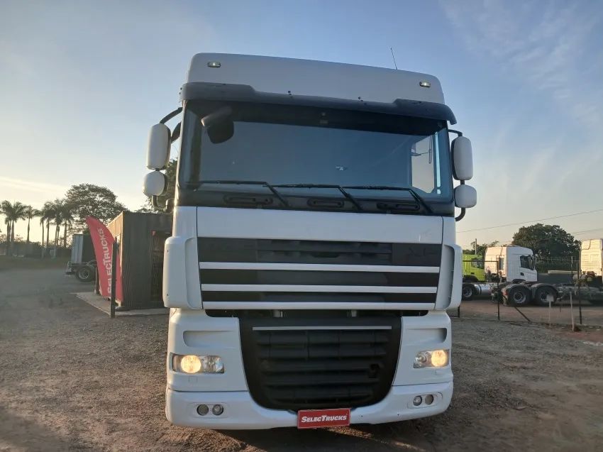 XF105 FTS 460A 8X2. - Foto 2