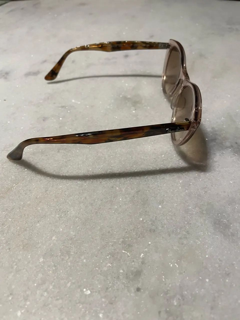 Óculos de sol RayBan feminino  - Foto 3