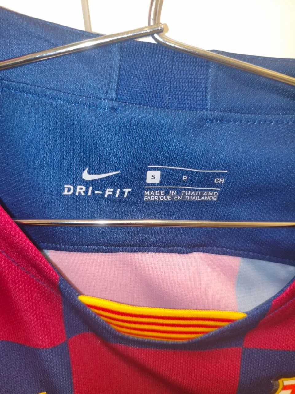 Camisa Barcelona feminina ORIGINAL - Foto 3