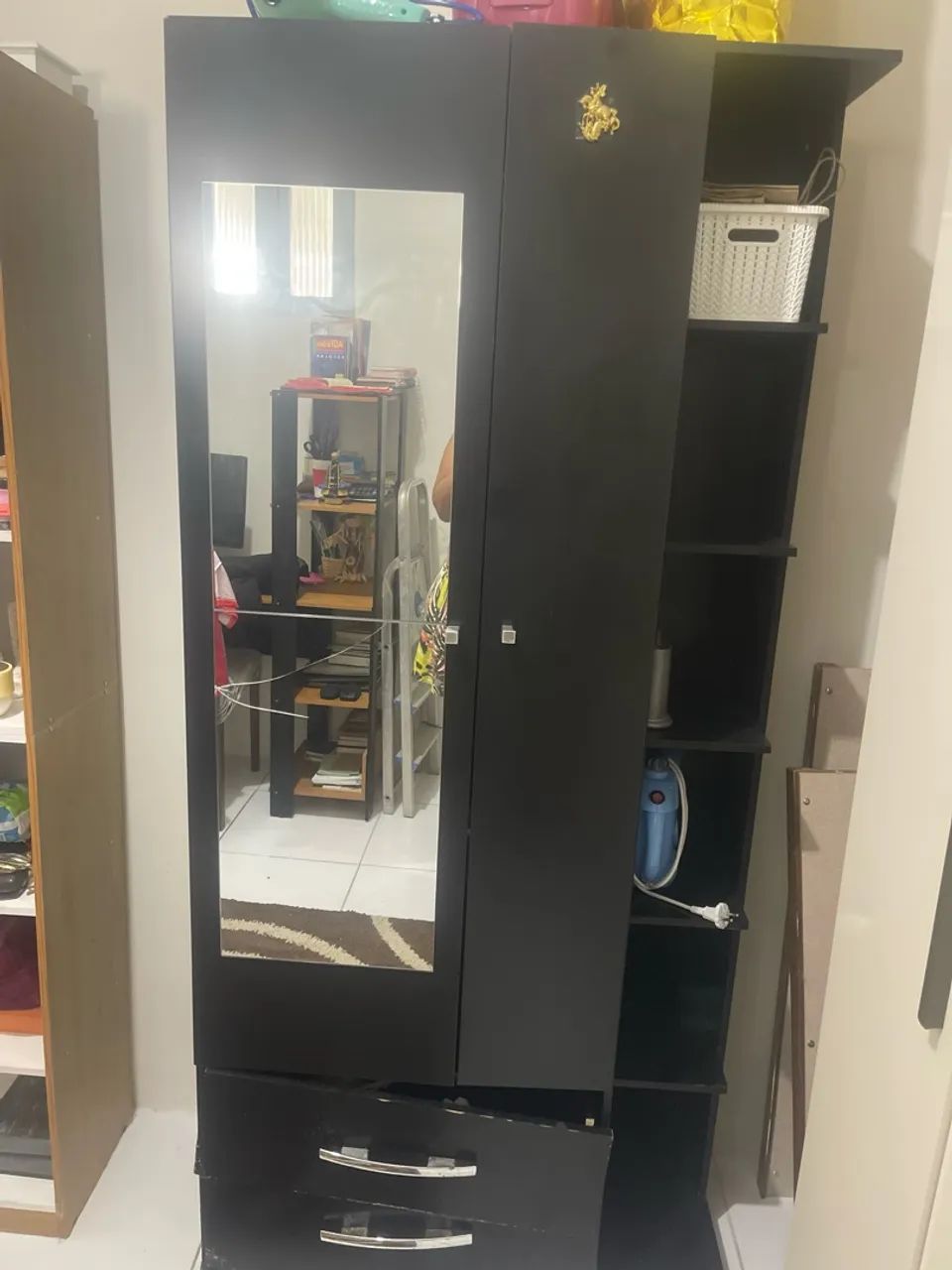 Vendo guarda roupa para solteiro. - Foto 2