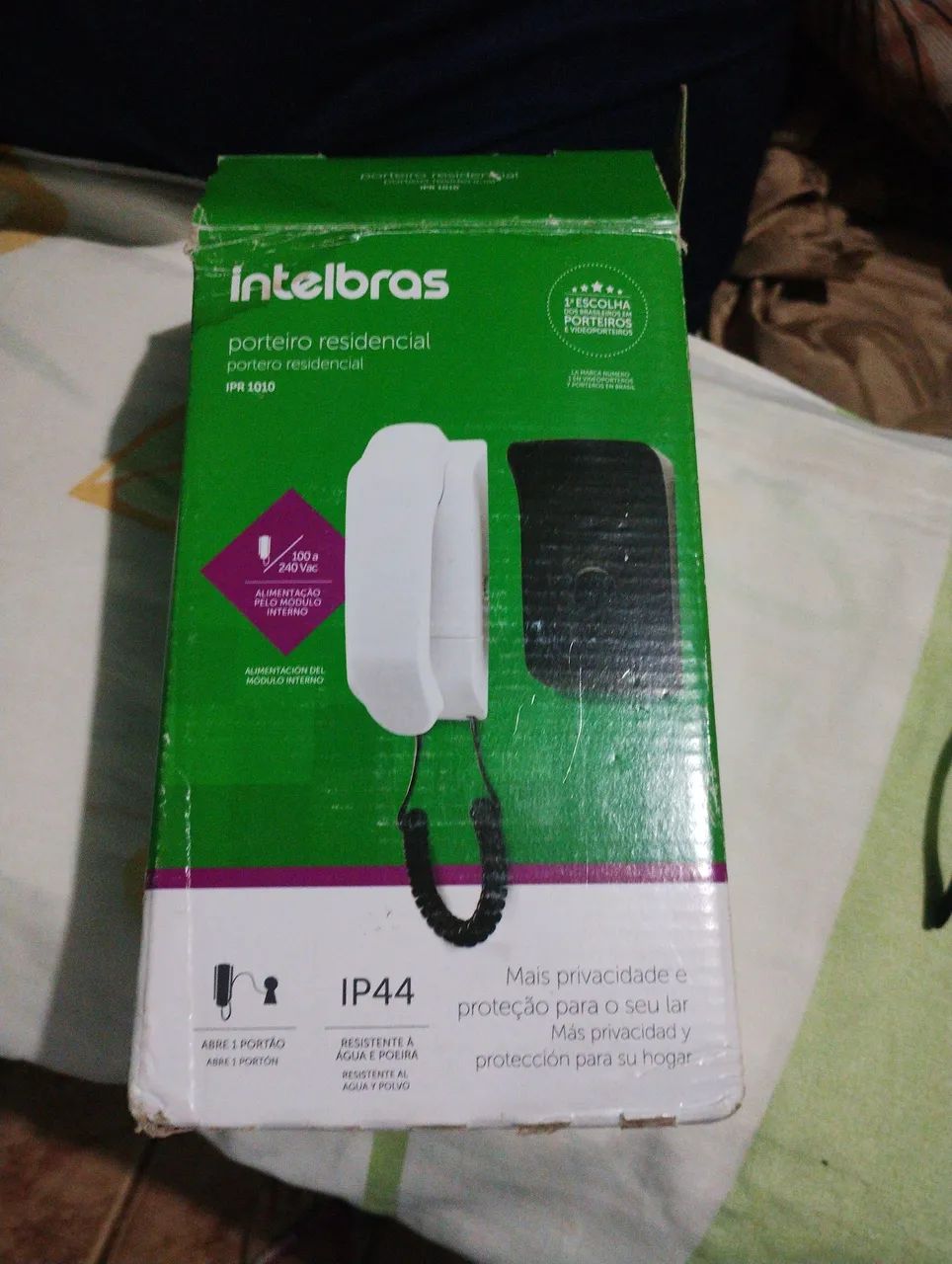 Interfone novo na caixa 
