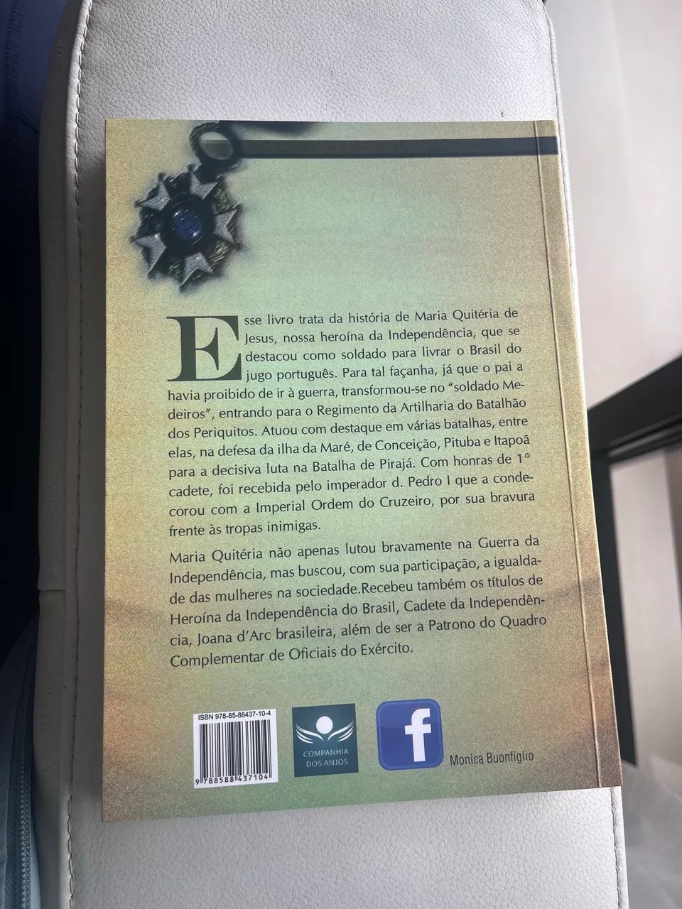 Livro Maria Quitéria - Foto 2