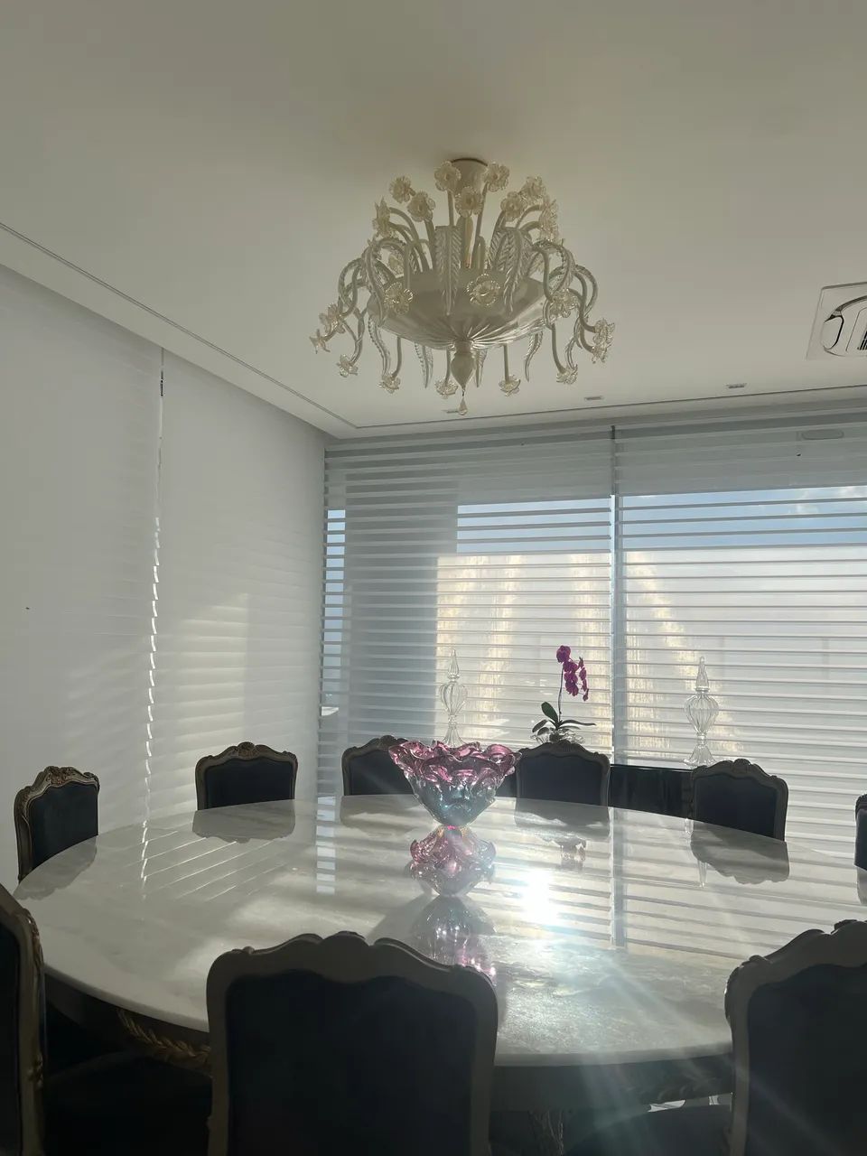 Cadeiras de jantar clássicas 468266325881671682