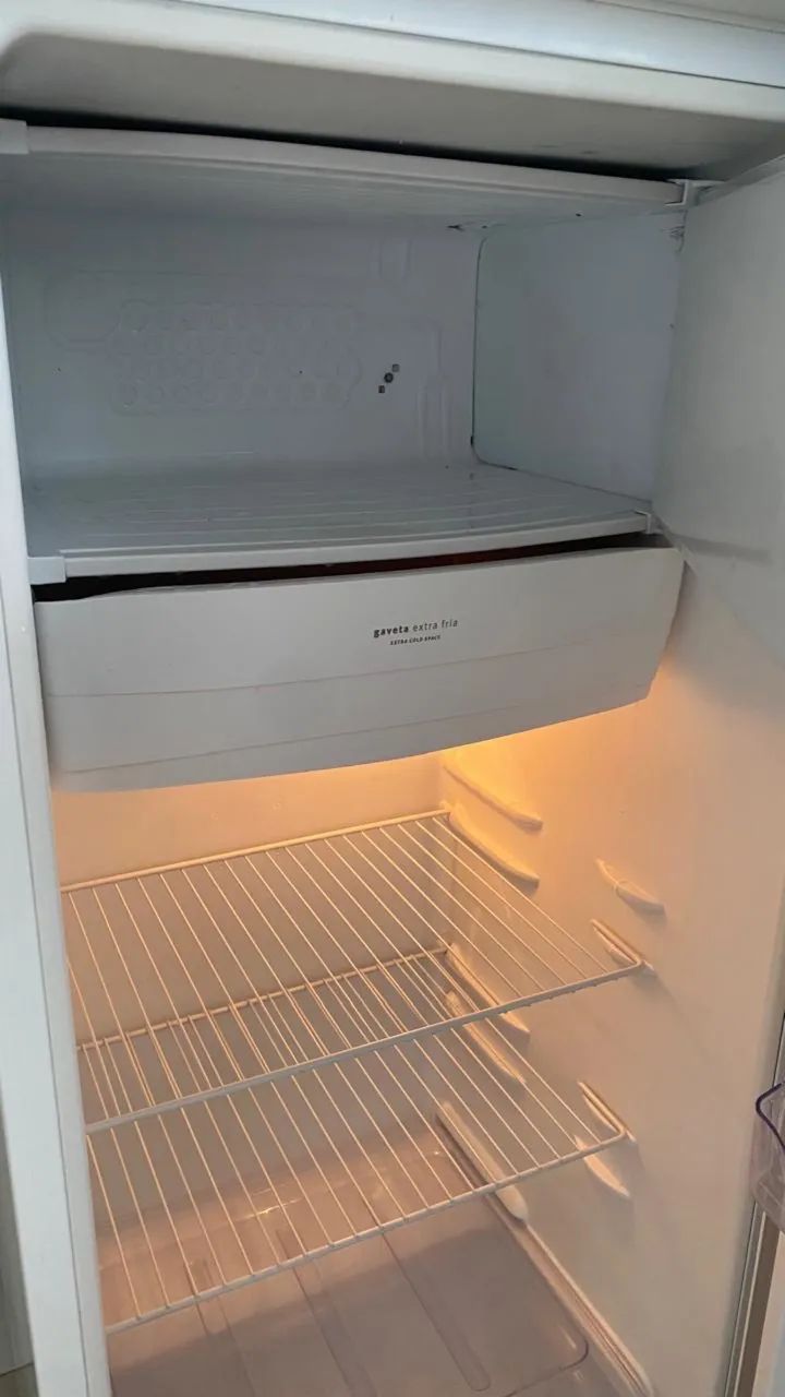 Geladeira Electrolux RE31 - Foto 4
