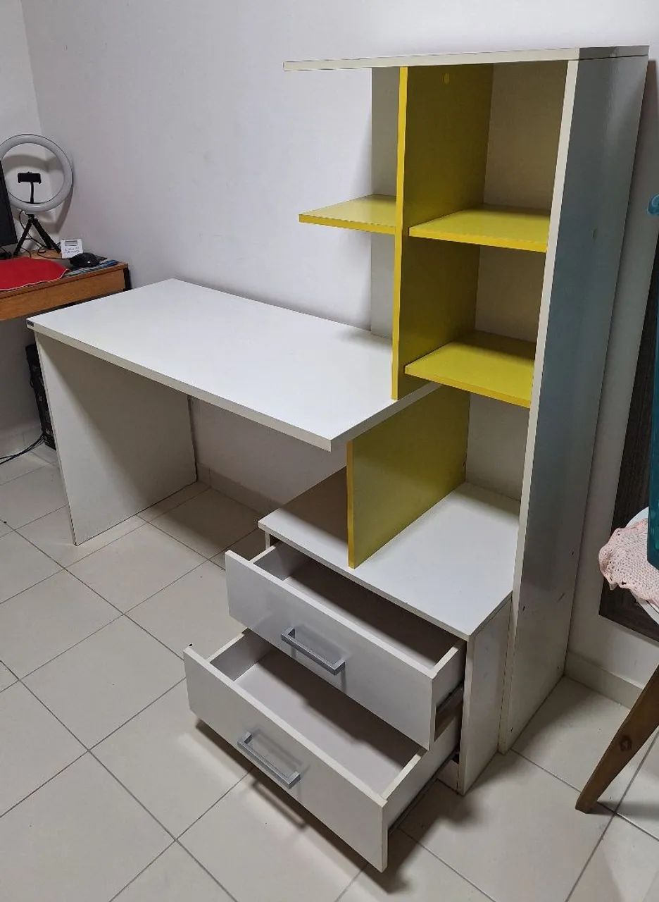 Desk480015382836695042