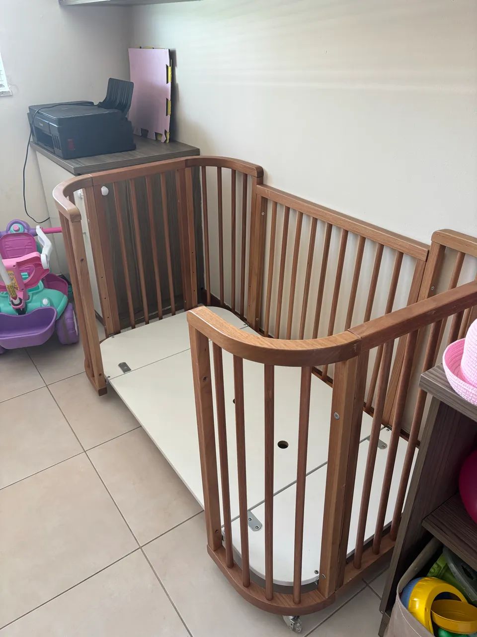 Vendo Berço evolutivo de madeira maciça 