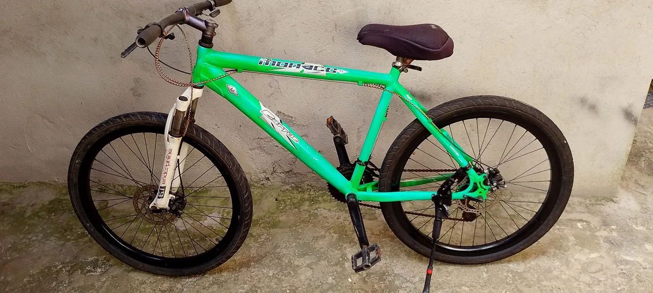 Bicicleta de alumínio aro 26  - Foto 2