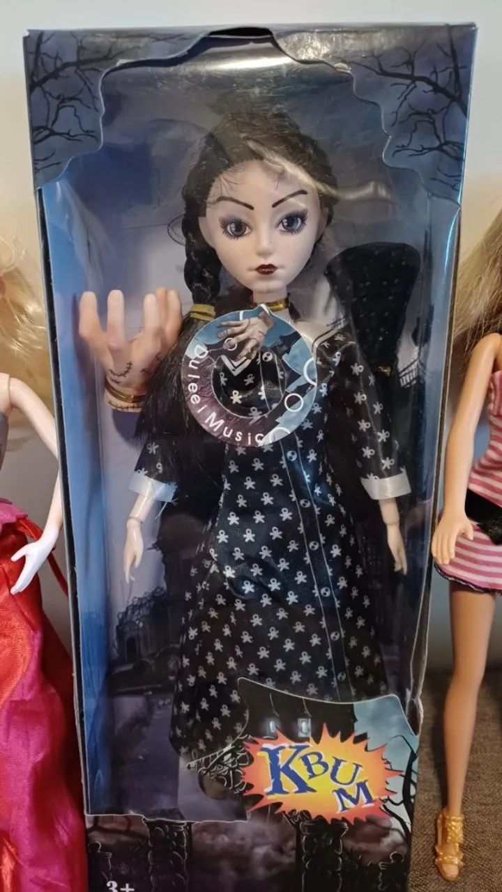 Conjunto 3 bonecas Wandinha Barbie Elsa 30cm - Foto 2
