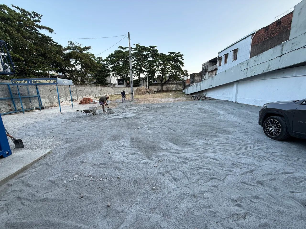 GALPÕES E TERRENO - Foto 2