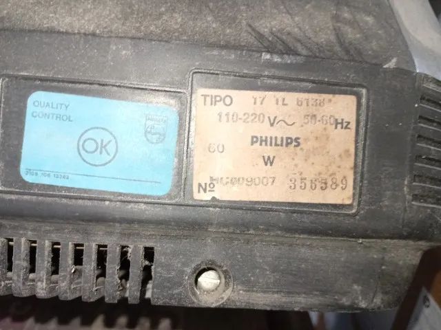 TV Philips Linear Vintage 17 polegadas - Para colecionador ou cenografia - Foto 3