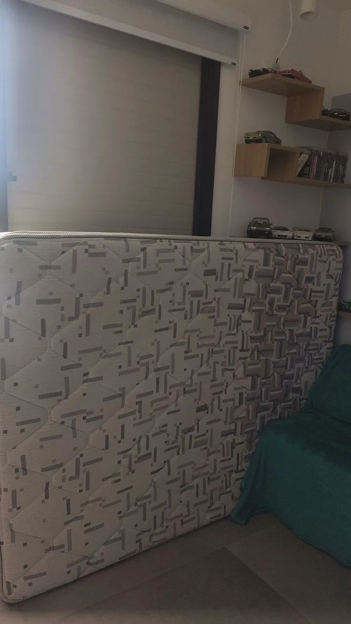 Cama de casal Herval 