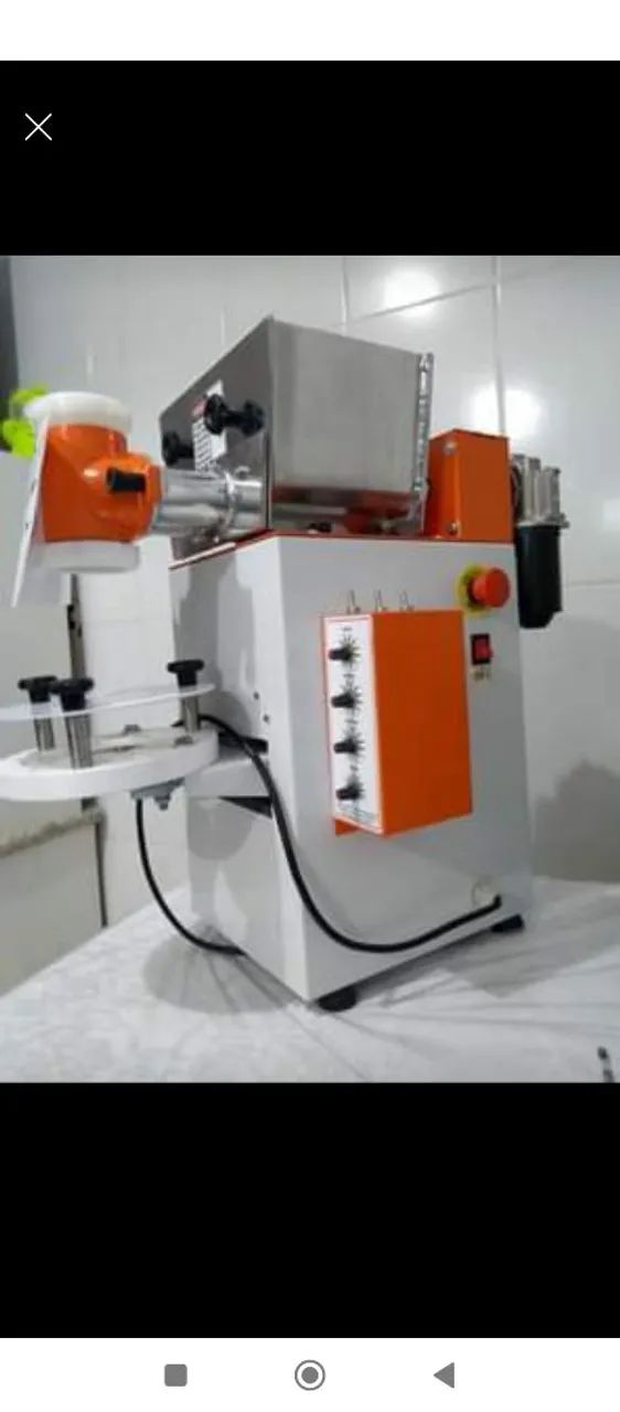 Máquina de salgadas