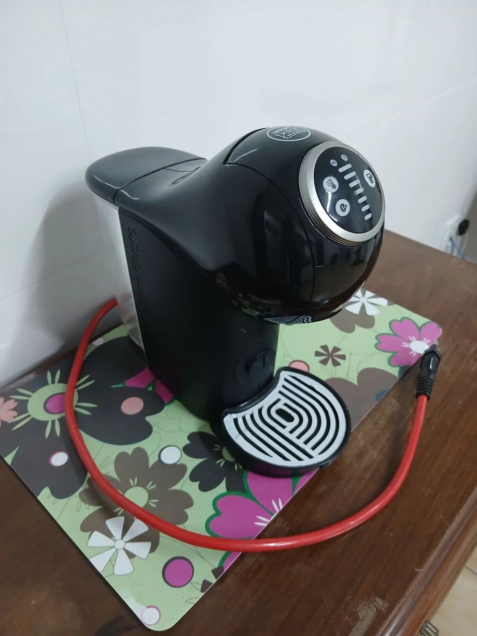 Cafeteira Arno Dolce Gusto Gênio A Plus