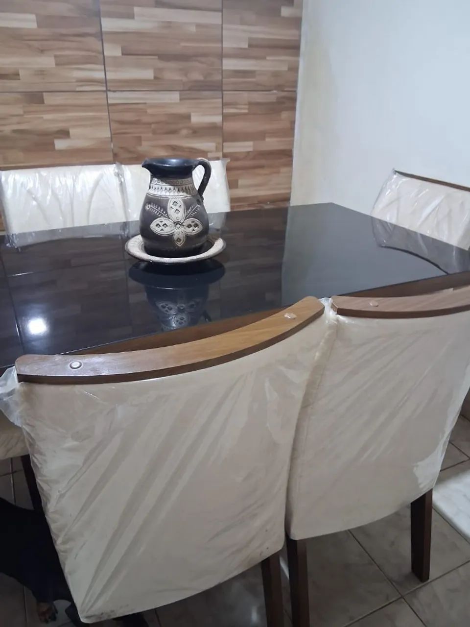 Vendo mesa 6 cadeiras semi nova