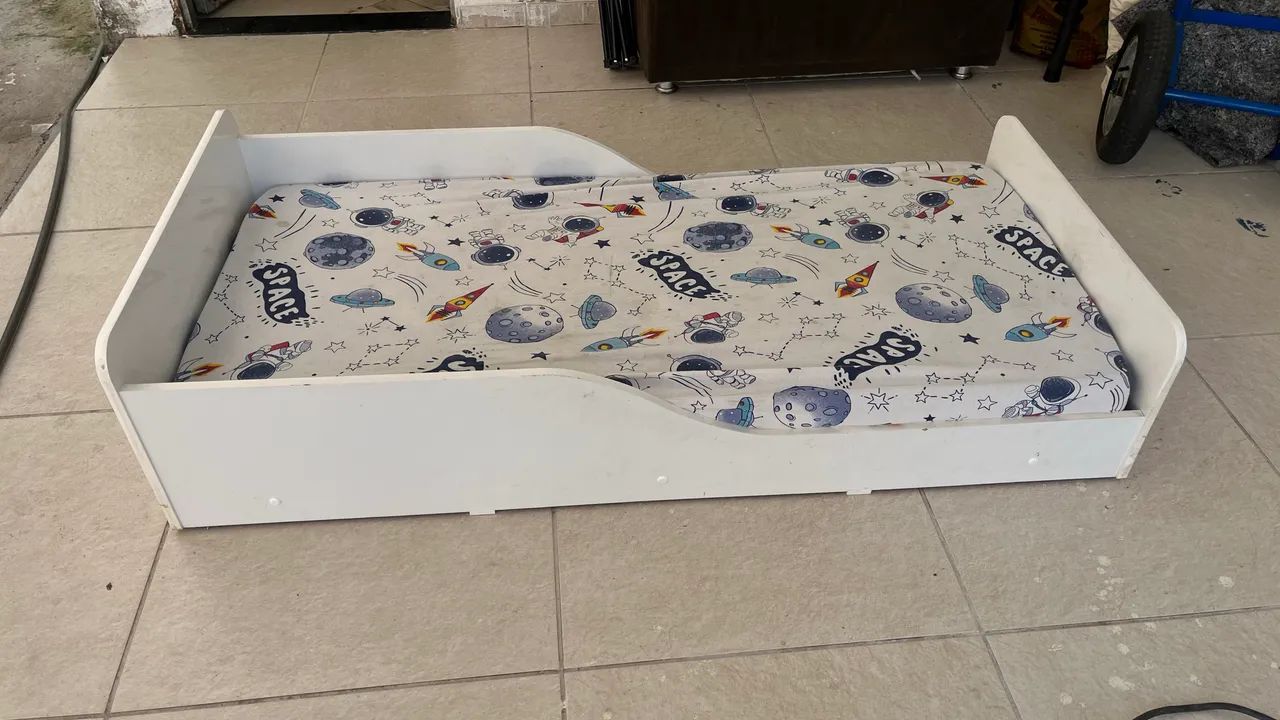 Cama montessore