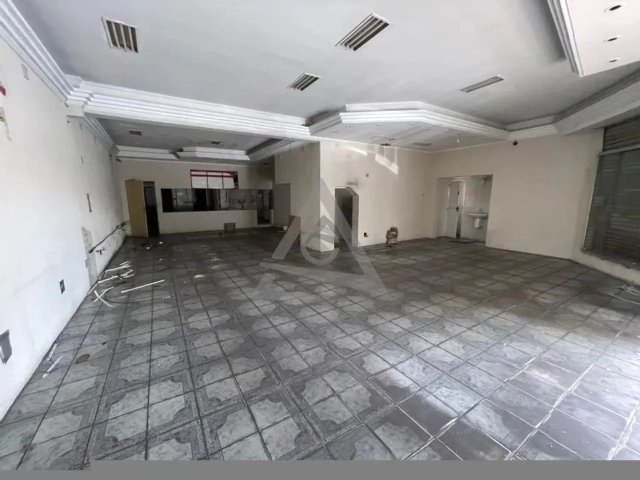 Salão à venda e para alugar em Campinas, Jardim dos Oliveiras, com 410 m² - Foto 2