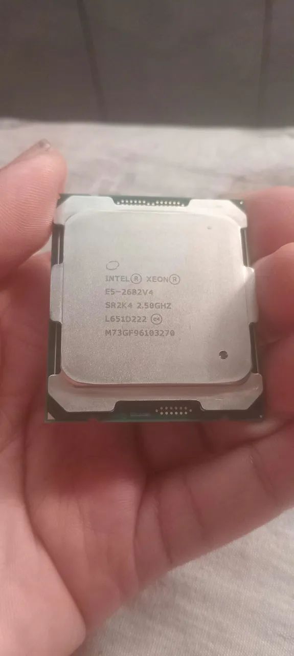 Processador Intel xeon 2682V4
