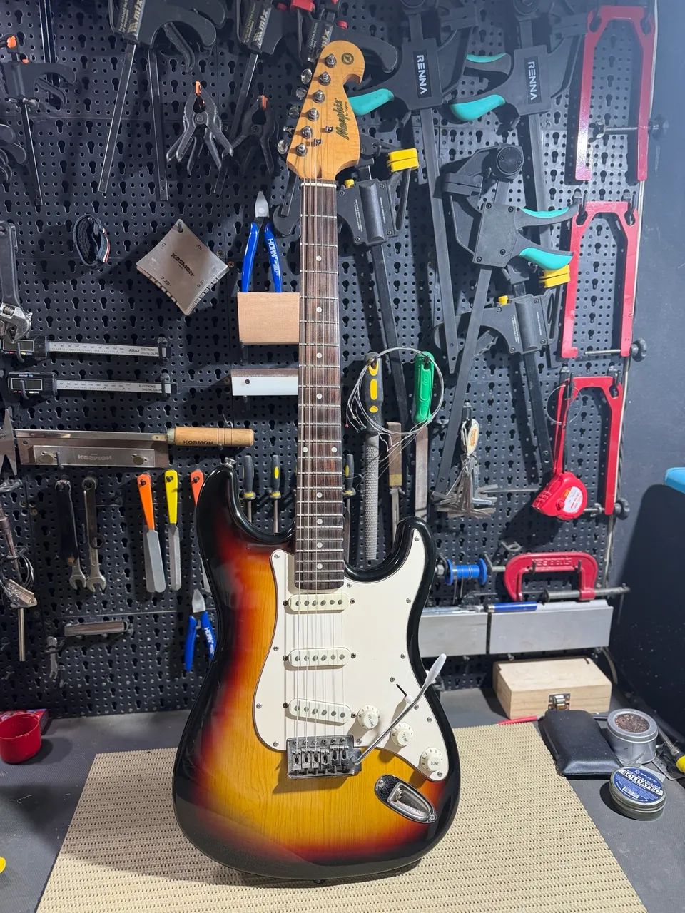 Guitarra MENPHIS MG32 - Foto 4