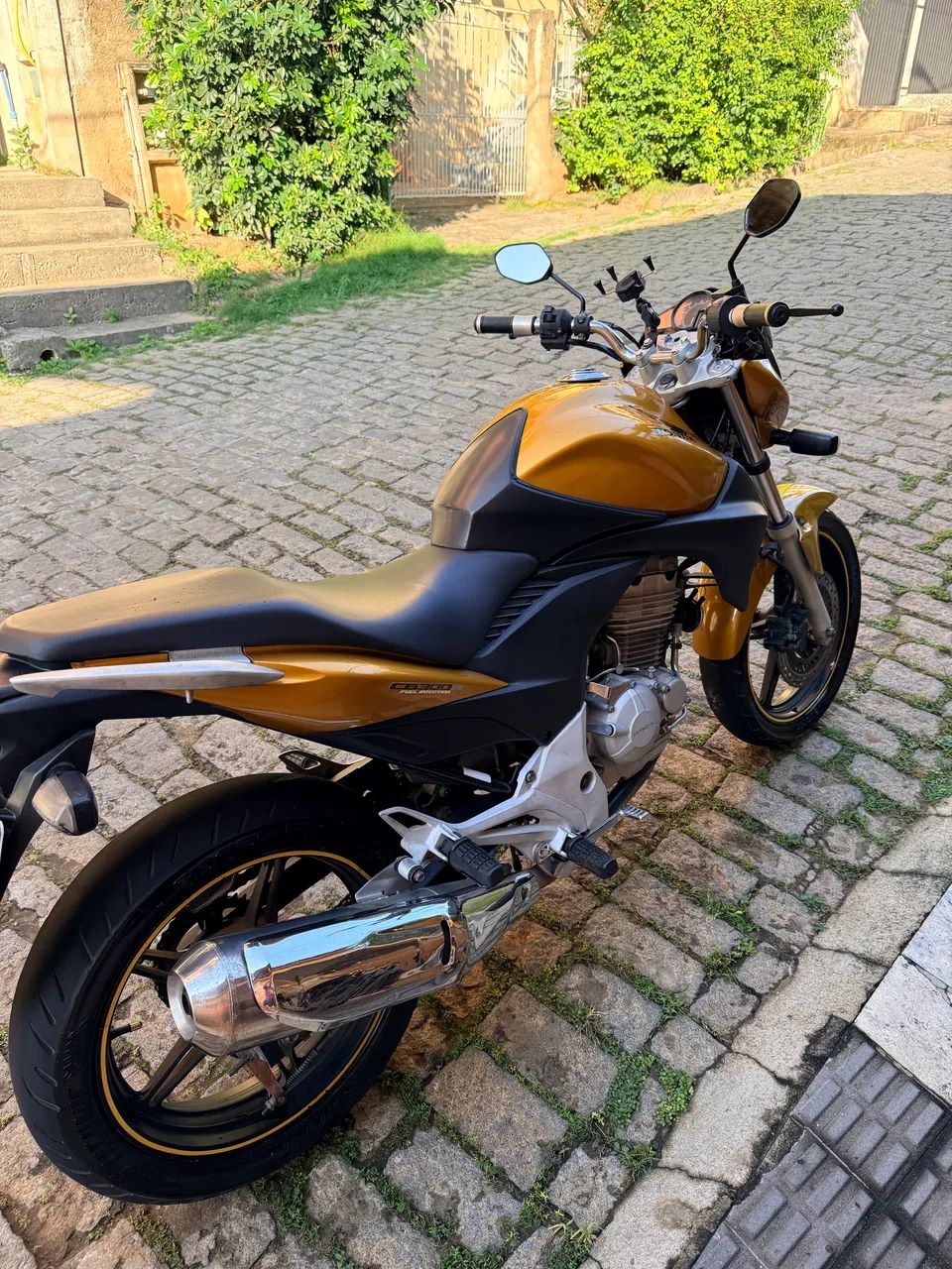 Honda CB300R 2011 - Foto 3