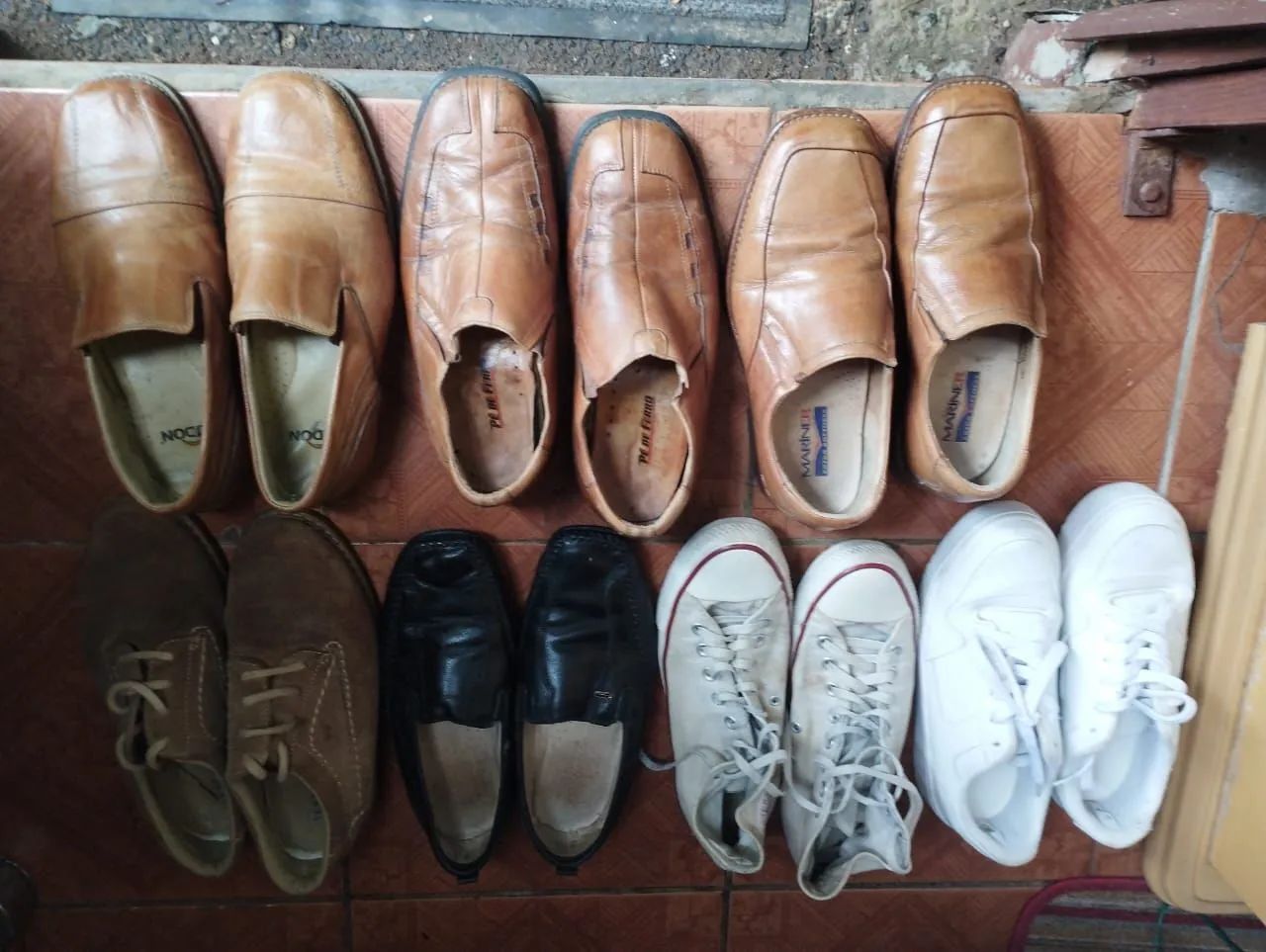 Tênis e sapatos - Foto 2