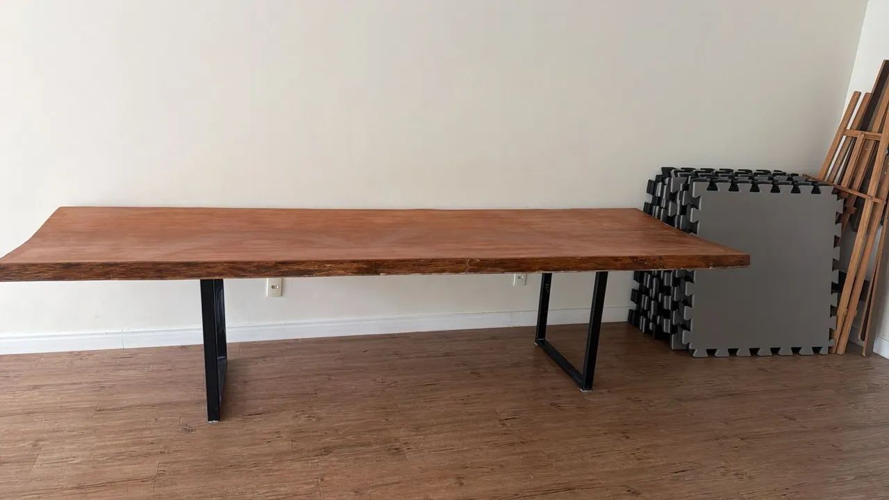Mesa de madeira maciça  - Foto 2