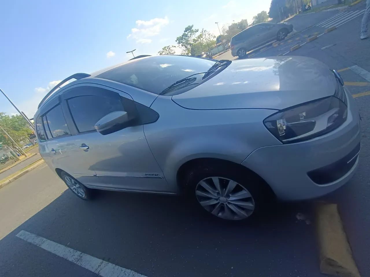 Volkswagen Spacefox SPACEFOX  SPORTLINE/HIGHLINE 1.6 T.Flex 2011