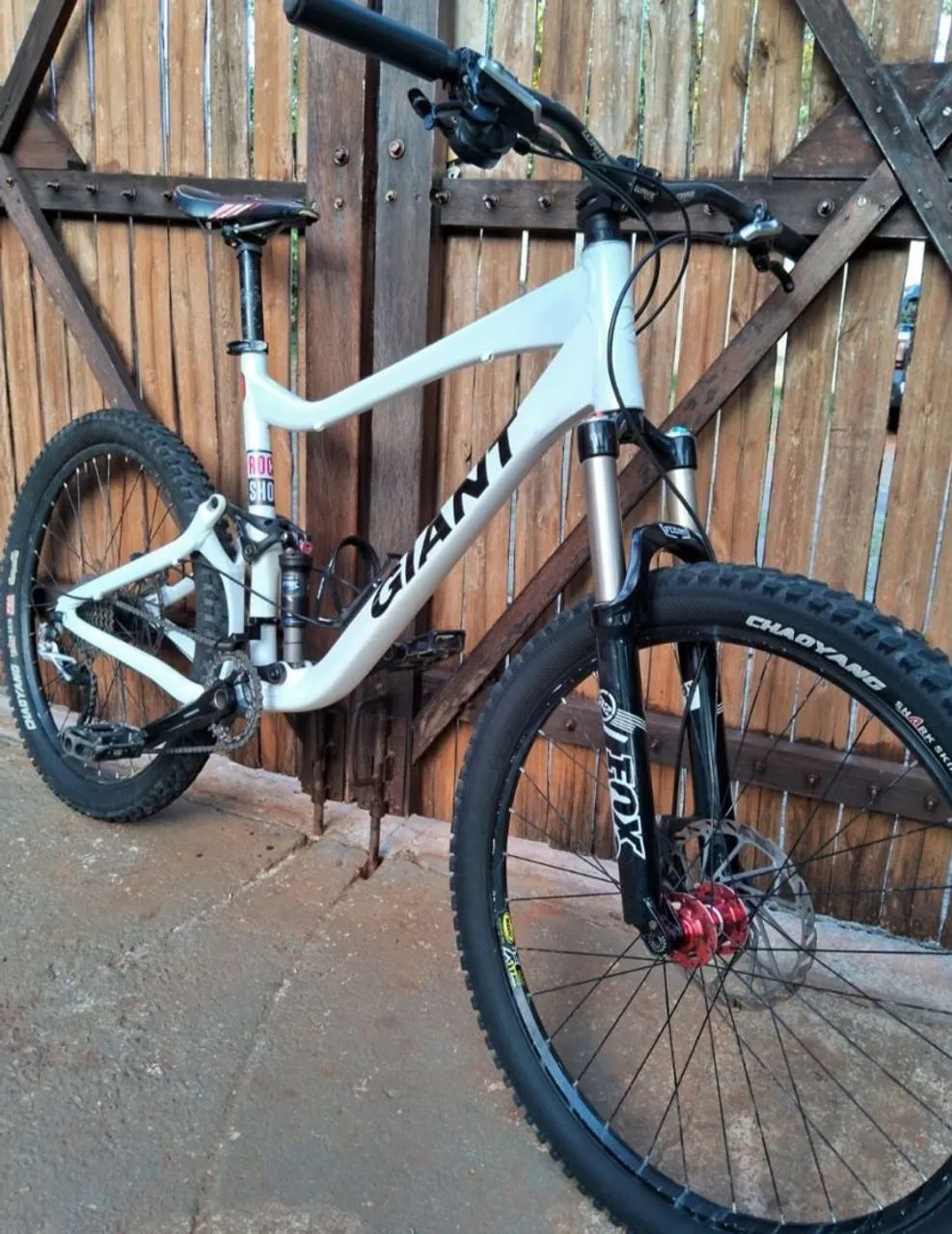 Giant full grupo Xt suspensões fox