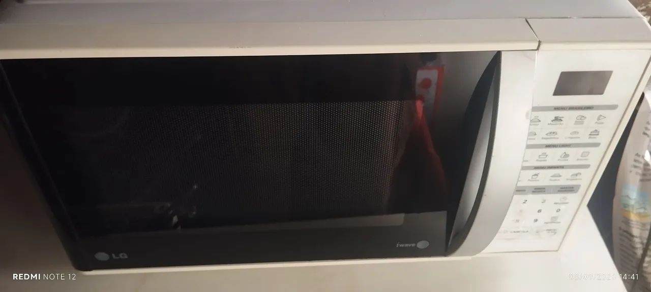 Micro-ondas LG 32 litros