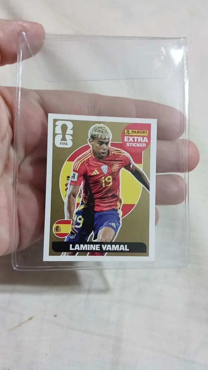 Extra Sticker Lamine Yamal Gold