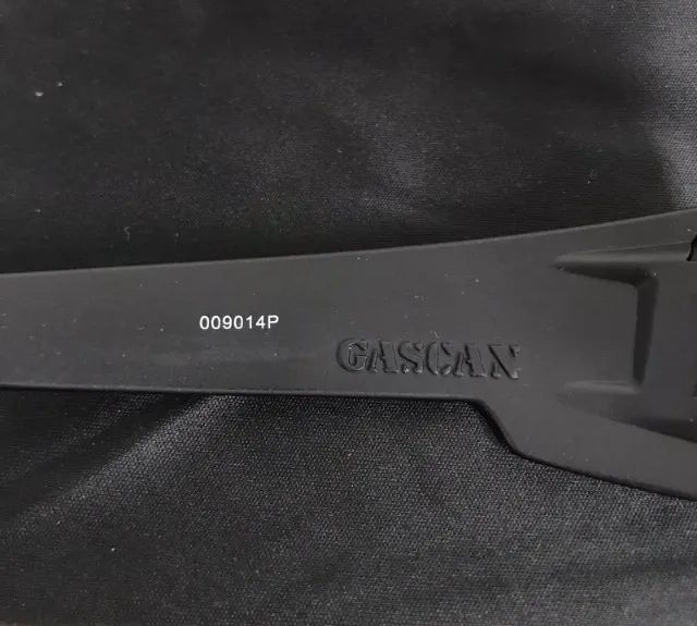 óculos de sol oakley gascan black - Foto 5