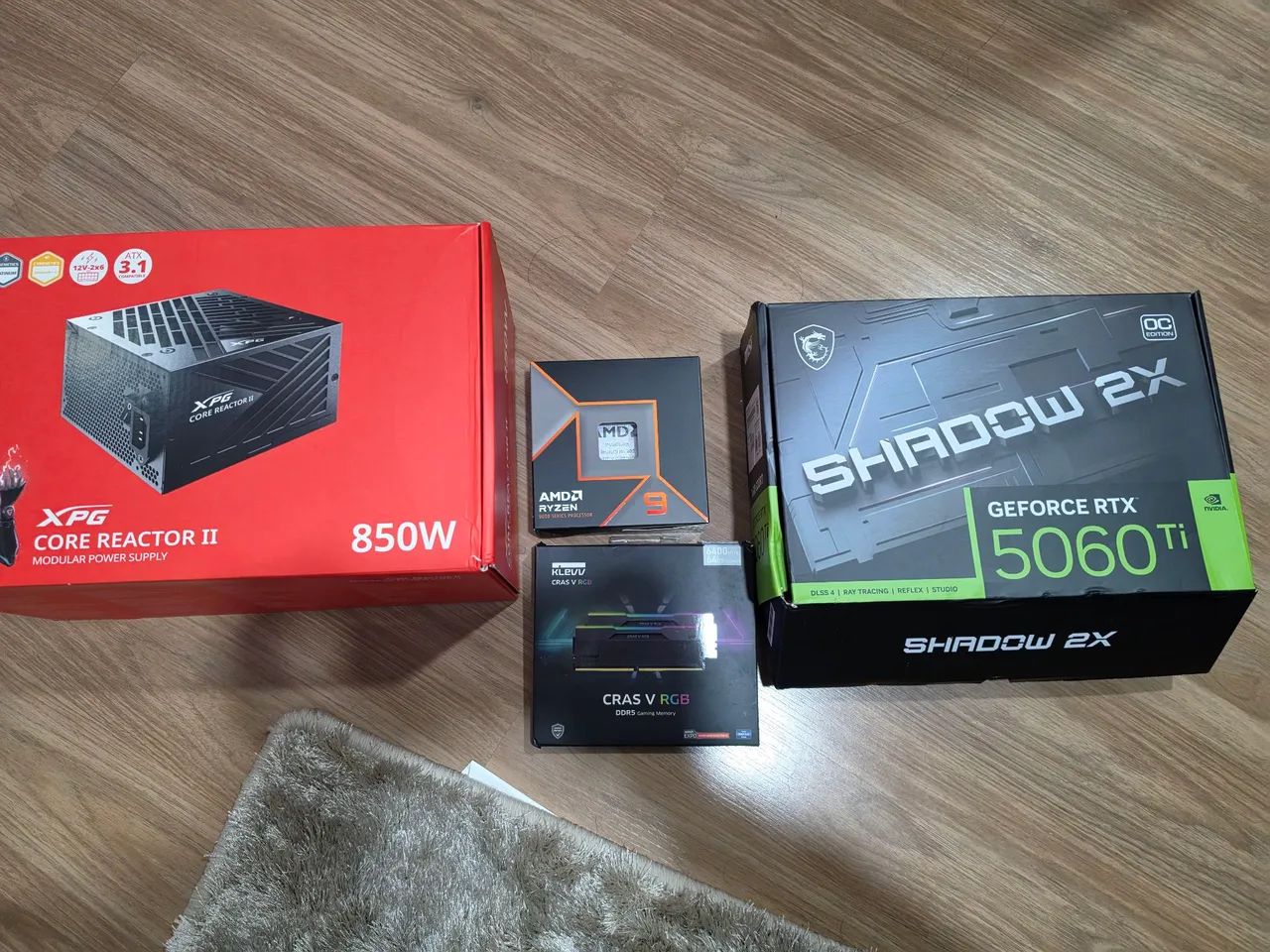 CPU 9900x+ 64gb 6400hz + 5060ti  - Foto 2