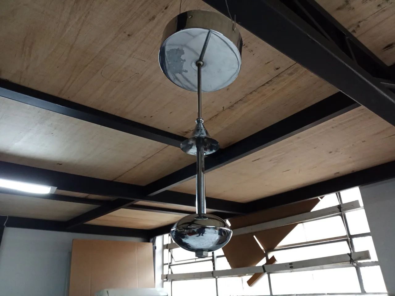 Base de Lustre em Metal 