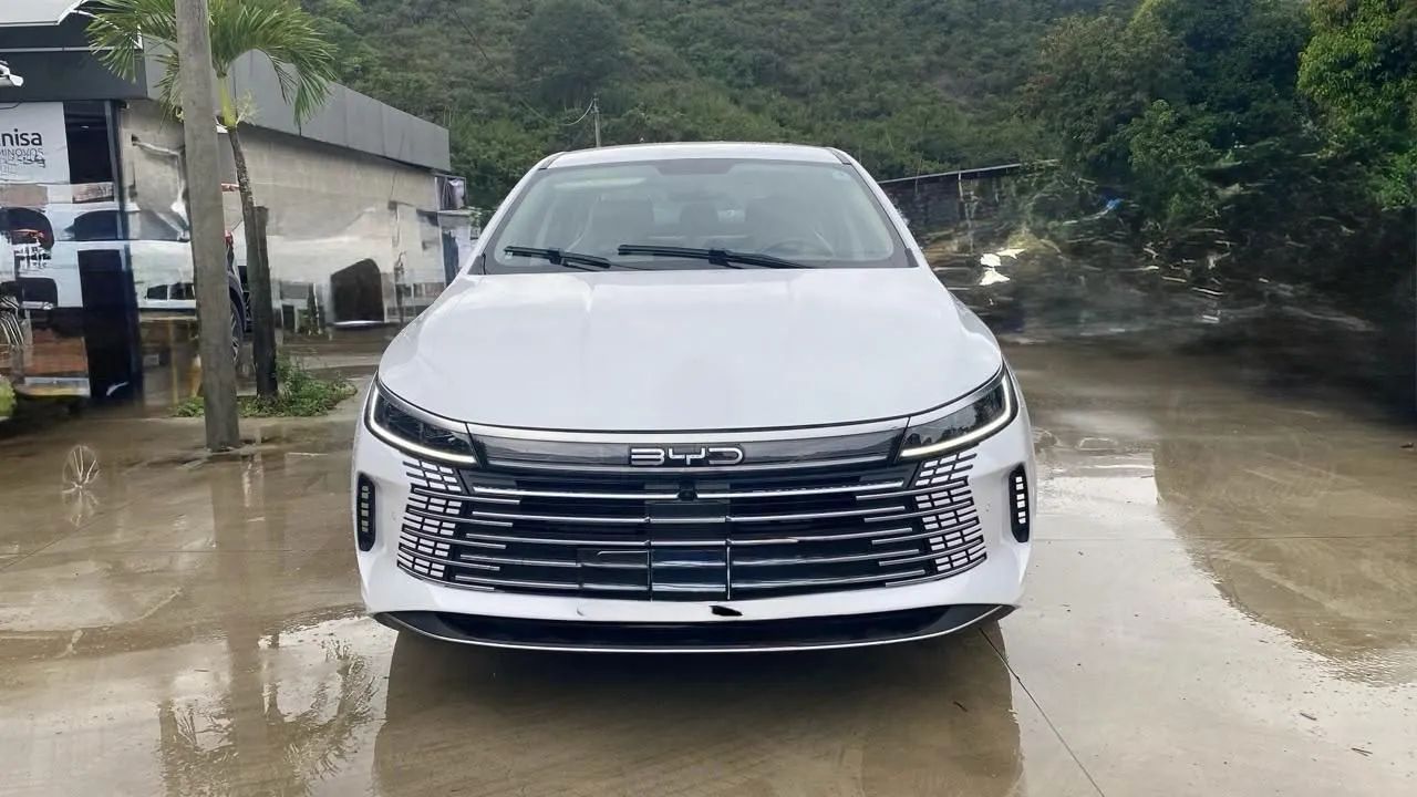 BYD King King GL 1.5 16V Aut. (Hibrido) 2025