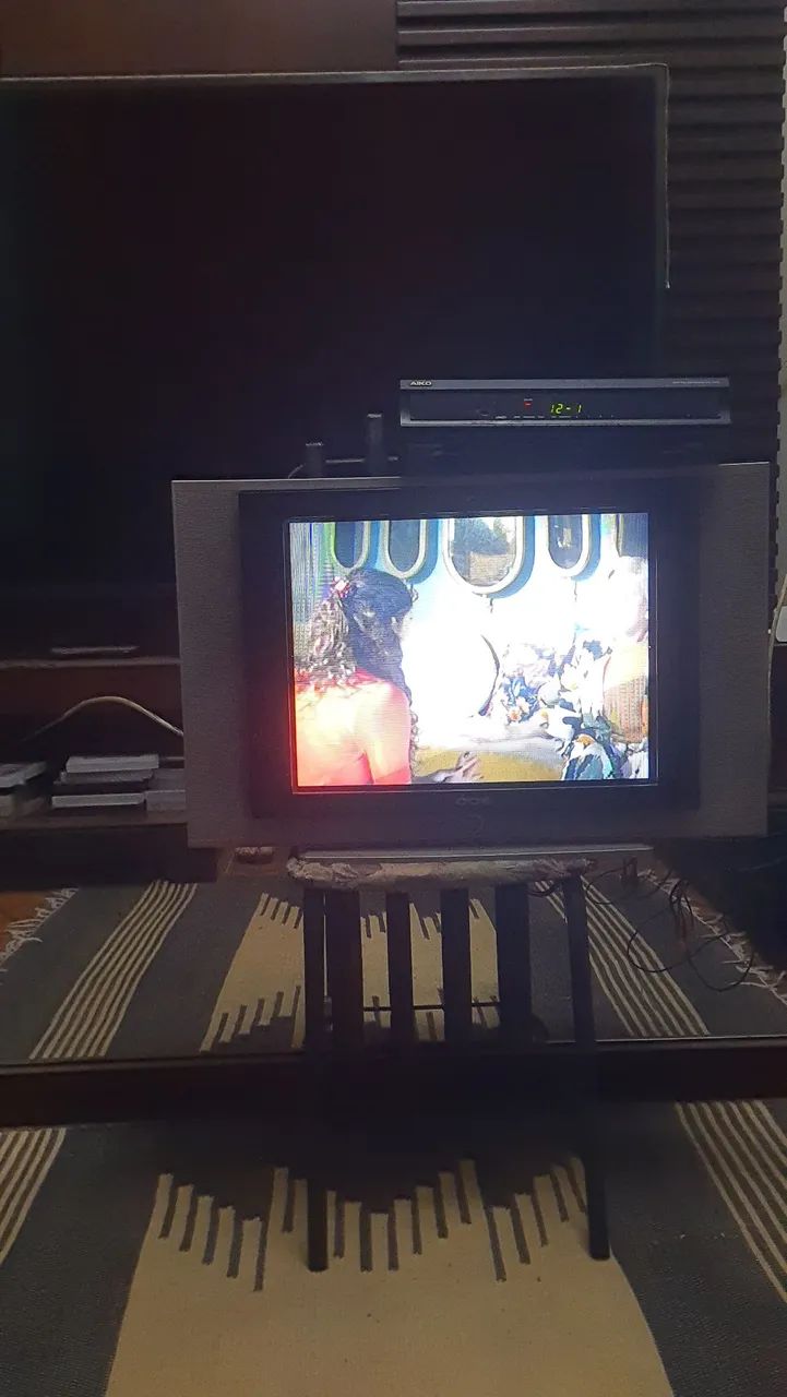 TV CCE 20" COM CONVERSOR DIGITAL