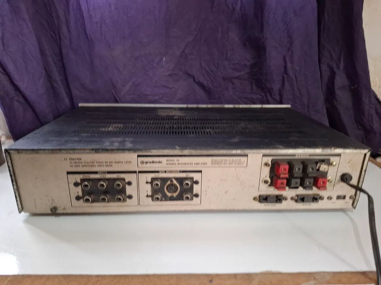 Amplificador Gradiente modelo 76<br><br><br><br> - Foto 2